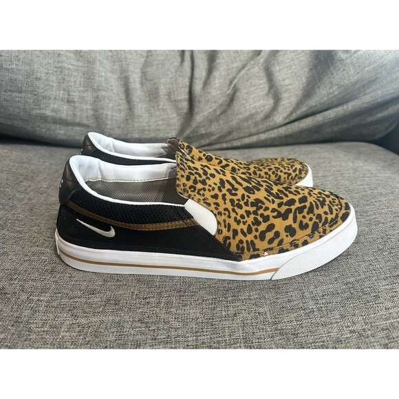 Nike Court Legacy Slip-On Shoes Womens Size 8.5 Leopard Cheetah Print DJ5938-001 - Picture 1 of 10